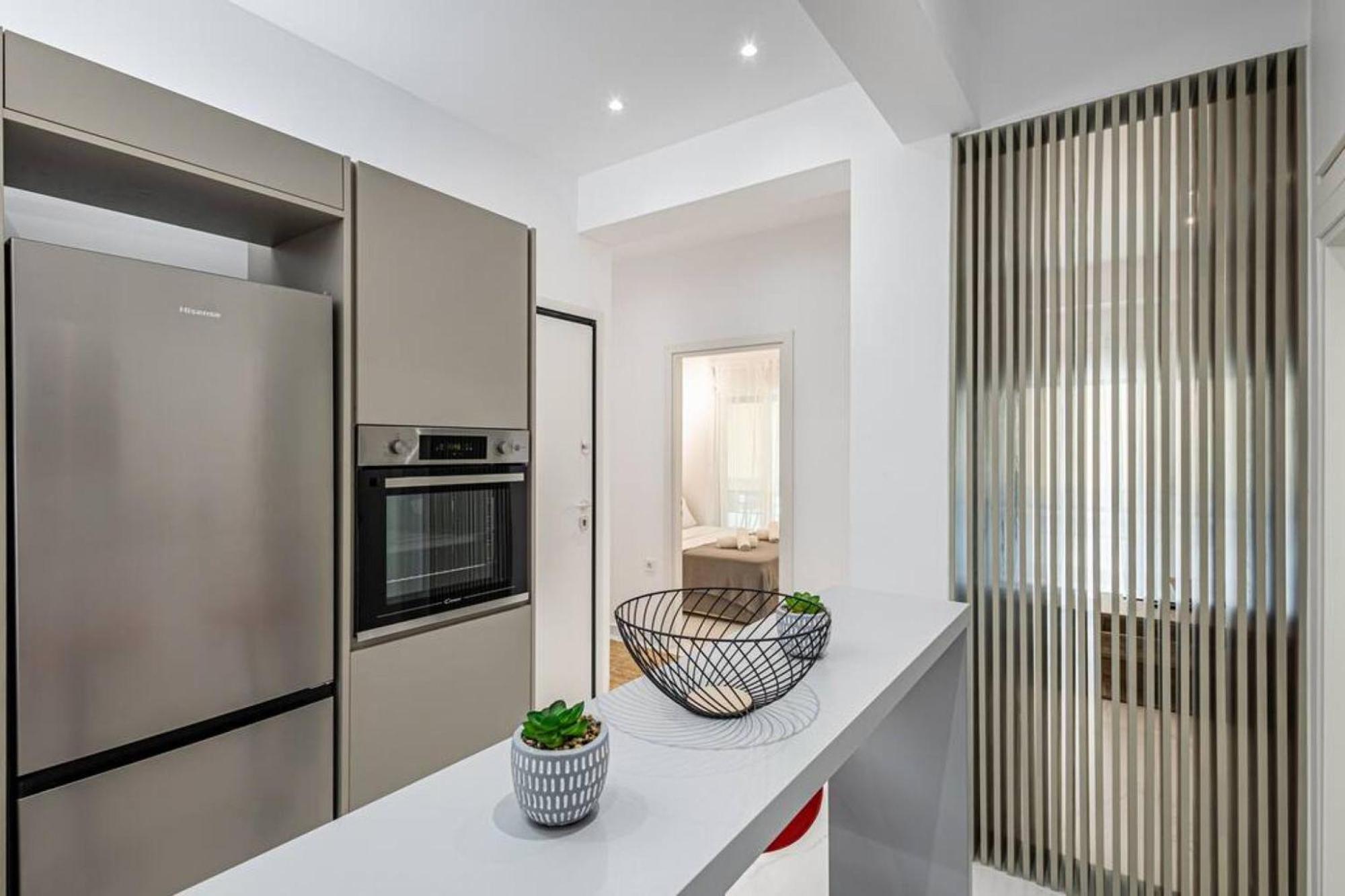 Acropolis Luxury Apartment Афины Экстерьер фото